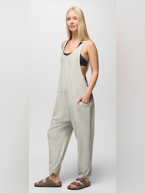 NWT Prana Women's Medium Mindful Movement Jumpsuit